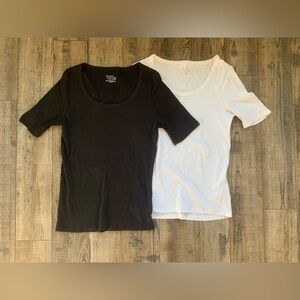Set of 2 Time and Tru Basic Black and White Elbow Length Scoop Neck Tee Size XS